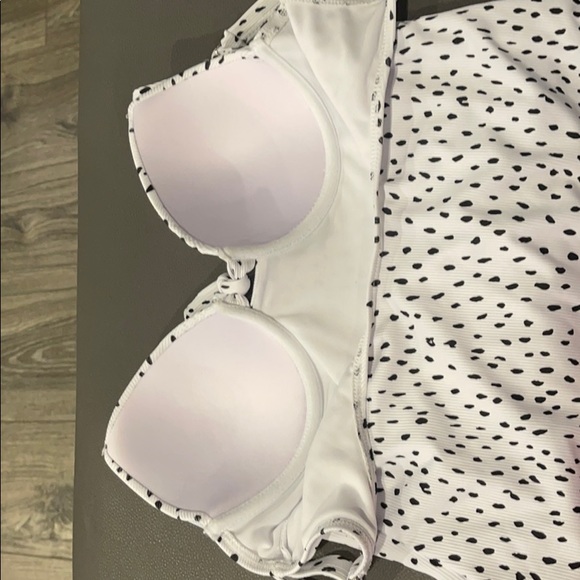 Bathing suit - Picture 3 of 4